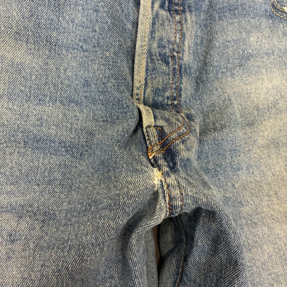 Levi's 501 '93 Premium Light Wash Jeans Men's Size 36x32 FITS 36x31